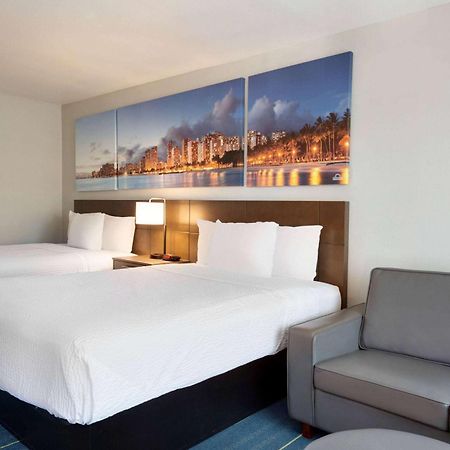 Days Inn&Suites by Wyndham Anaheim At Disneyland Park Exterior foto