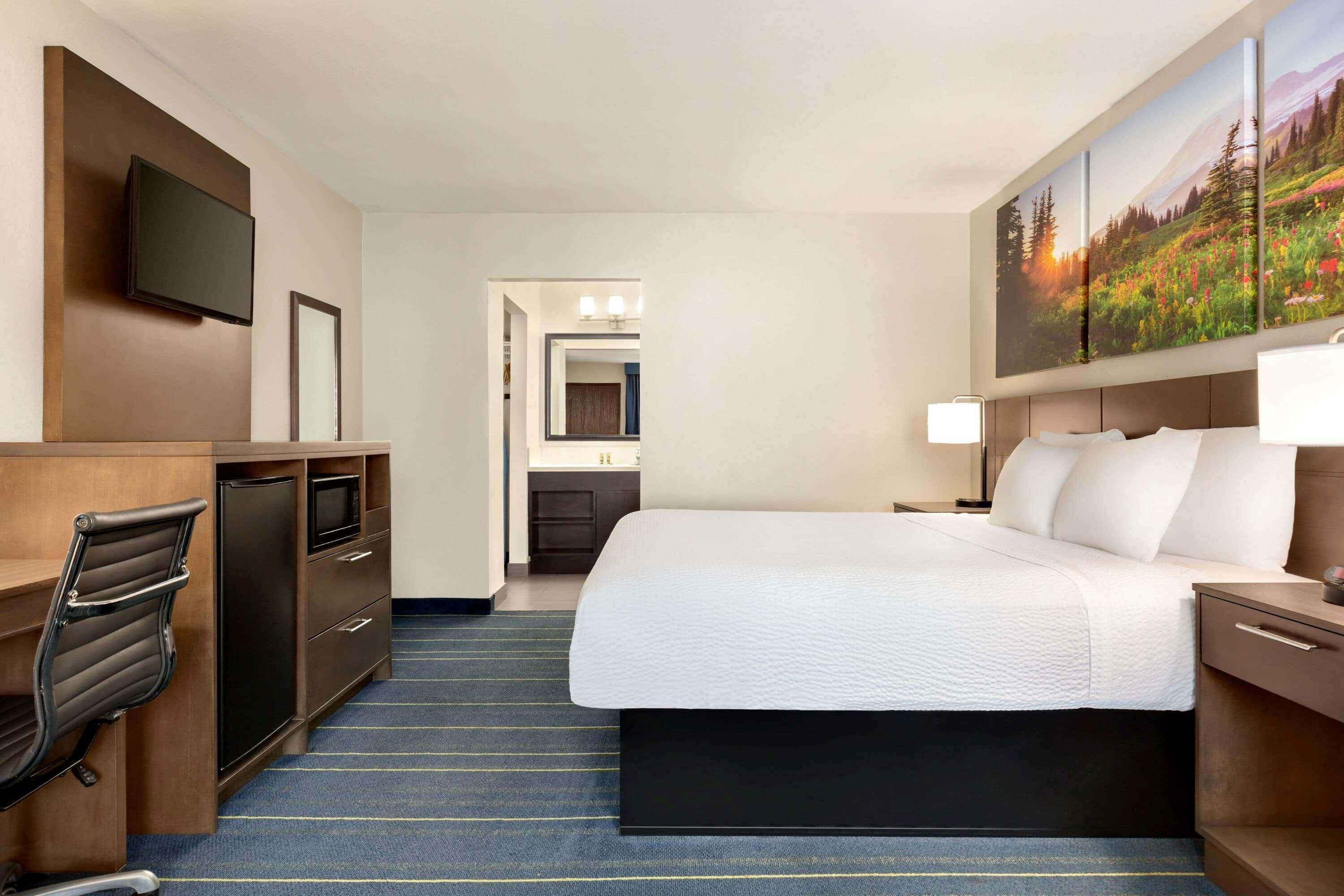 Days Inn&Suites by Wyndham Anaheim At Disneyland Park Exterior foto